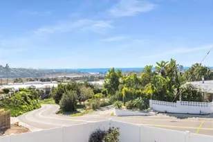 1858 Avocado Rd, Oceanside, CA 92054 - Photo 3