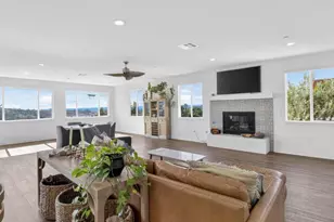1858 Avocado Rd, Oceanside, CA 92054 - Photo 9