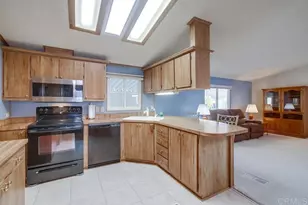 525 W El Norte Parkway, Escondido, CA 92026 - Photo 11