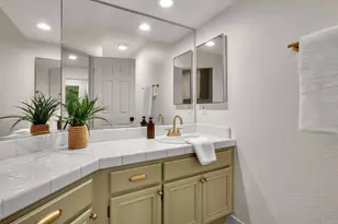 1847 Centennial Way, Escondido, CA 92026 - Photo 25
