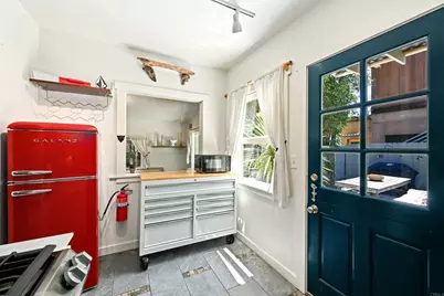 748 N Coast Highway 101, Encinitas, CA 92024 - Photo 25