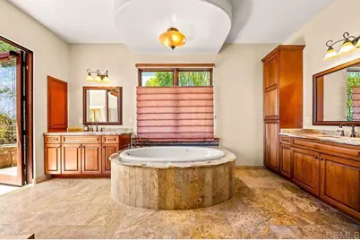 7133 Obelisco Circle, Carlsbad, CA 92009 - Photo 13