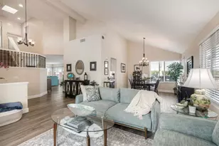 532 Jobe Hill Dr, Vista, CA 92081 - Photo 3