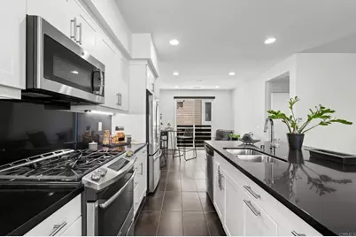 2563 State Street, Carlsbad, CA 92008 - Photo 19