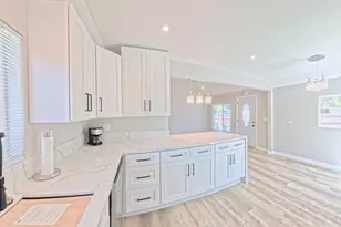 940 S Upas St, Escondido, CA 92025 - Photo 9