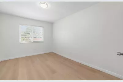 1813 Avenida Segovia, Oceanside, CA 92056 - Photo 25