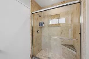 8463 Via Mallorca, La Jolla, CA 92037 - Photo 17