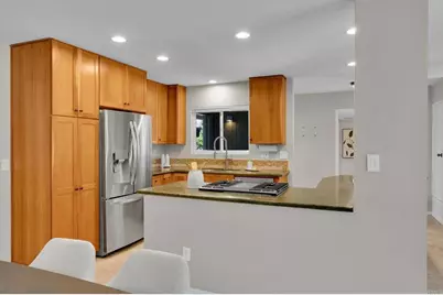 5761 Carnegie Street, San Diego, CA 92122 - Photo 9