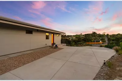 6937 Kellyn Lane, Vista, CA 92084 - Photo 19