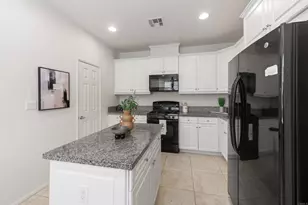 623 Calle Vibrante, Palm Desert, CA 92211 - Photo 5