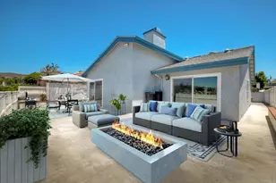 7593 Dehesa Ct, Carlsbad, CA 92009 - Photo 3