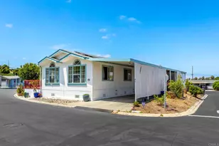 200 S Emerald Dr, Vista, CA 92081 - Photo 3