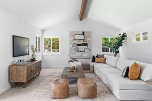 818 Crest Dr, Encinitas, CA 92024 - Photo 1