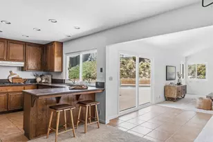 818 Crest Dr, Encinitas, CA 92024 - Photo 5