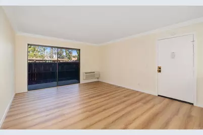 3535 Banbury Dr #65, Riverside, CA 92505 - Photo 11
