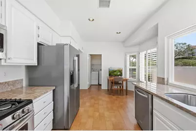 4950 Lerkas Way, Oceanside, CA 92056 - Photo 5