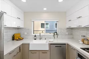 401 N Coast Hwy, Oceanside, CA 92054 - Photo 11