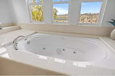 6269 Paseo Privado, Carlsbad, CA 92009 - Photo 23