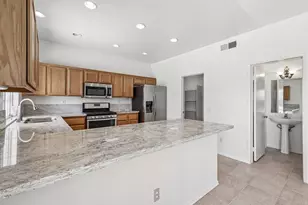 915 Applewilde Dr, San Marcos, CA 92078 - Photo 13