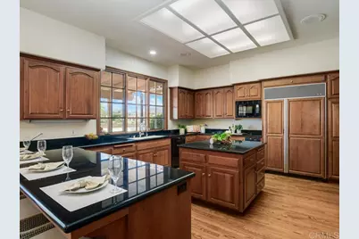 18246 Via Ascenso, Rancho Santa Fe, CA 92091 - Photo 27