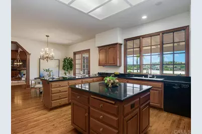 18246 Via Ascenso, Rancho Santa Fe, CA 92091 - Photo 31