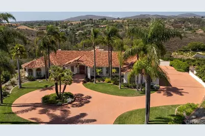 18246 Via Ascenso, Rancho Santa Fe, CA 92091 - Photo 13