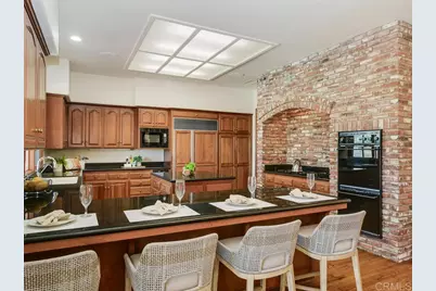 18246 Via Ascenso, Rancho Santa Fe, CA 92091 - Photo 11