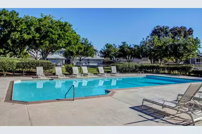 2984 Lexington Cr, Carlsbad, CA 92010 - Photo 29