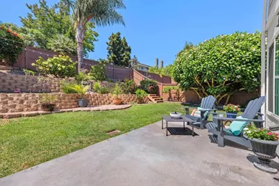 2984 Lexington Cr, Carlsbad, CA 92010 - Photo 23