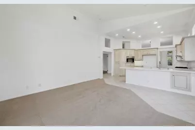 810 Calle Montera, Escondido, CA 92025 - Photo 7
