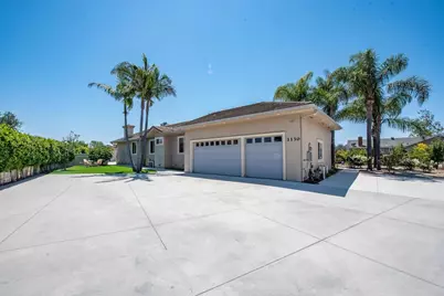 1130 Melrose Way, Vista, CA 92081 - Photo 11