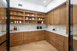 5875 La Jolla Mesa Dr, La Jolla, CA 92037 - Photo 9