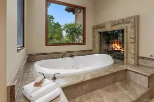 7090 Via Guadalupe, Rancho Santa Fe, CA 92067 - Photo 19