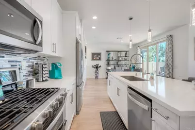 1254 Via Candelas, Oceanside, CA 92056 - Photo 9