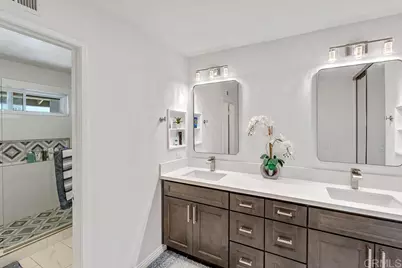 6098 E Silverspur Trail, Anaheim Hills, CA 92807 - Photo 57