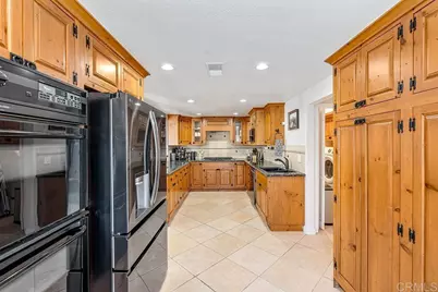 6098 E Silverspur Trail, Anaheim Hills, CA 92807 - Photo 41