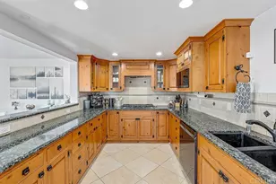 6098 E Silverspur Trail, Anaheim Hills, CA 92807 - Photo 39