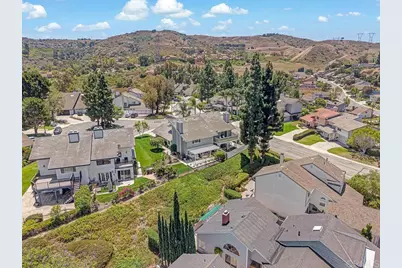 6098 E Silverspur Trail, Anaheim Hills, CA 92807 - Photo 3