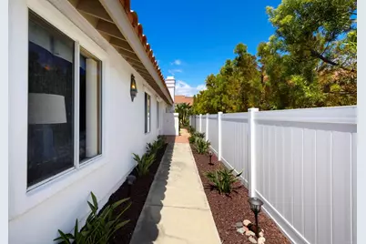 4044 Aeolia Way, Oceanside, CA 92056 - Photo 3