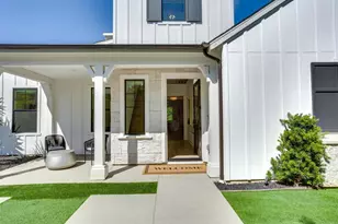 3304 James Dr, Carlsbad, CA 92008 - Photo 3