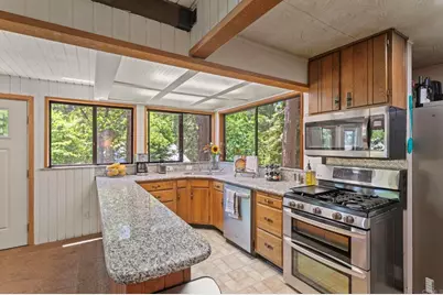 1148 Saturn Way, Crestline, CA 92325 - Photo 9