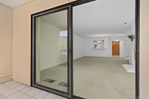 8870 Villa La Jolla Dr, La Jolla, CA 92037 - Photo 15