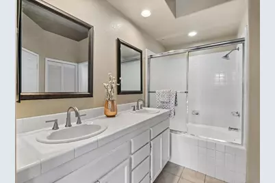 7275 Calabria Ct #69, San Diego, CA 92122 - Photo 11