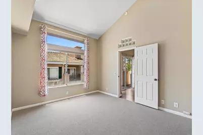 7275 Calabria Ct #69, San Diego, CA 92122 - Photo 9