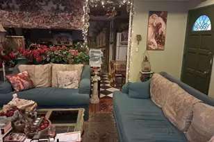 22101 Dumetz Rd, Woodland Hills, CA 91364 - Photo 5