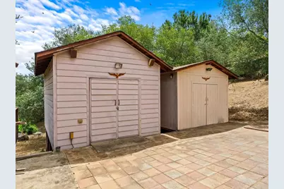 14765 Woods Valley Road, Valley Center, CA 92082 - Photo 31