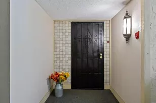 17627 Pomerado Rd, San Diego, CA 92128 - Photo 3