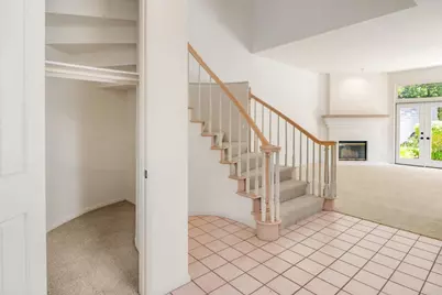 9618 Claiborne Square, La Jolla, CA 92037 - Photo 7