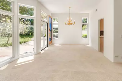 9618 Claiborne Square, La Jolla, CA 92037 - Photo 11