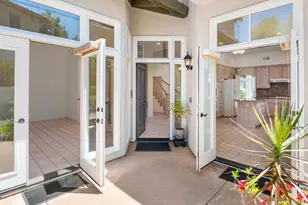 9618 Claiborne Square, La Jolla, CA 92037 - Photo 19